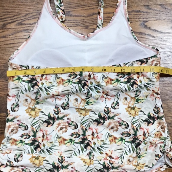 Two Piece Halter Tankini Size M/L - Picture 8 of 9